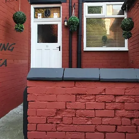 Σπίτι διακοπών *Well Equipped Lovely & Cosy 3 Bed, Work/Leisure* + Free Parking