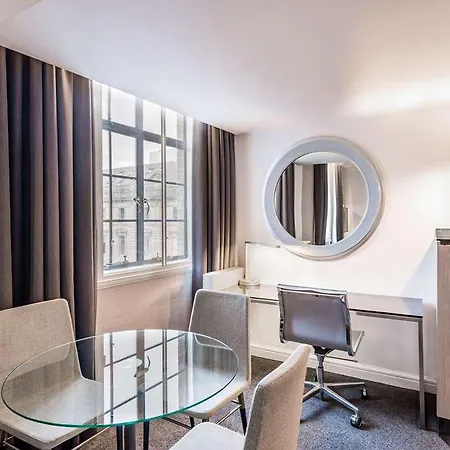 Radisson Blu Hotel. Centre Hotel Leeds (West Yorkshire)
